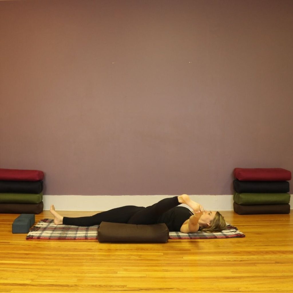 blog post yoga practice for legs and back jennifer raye 1