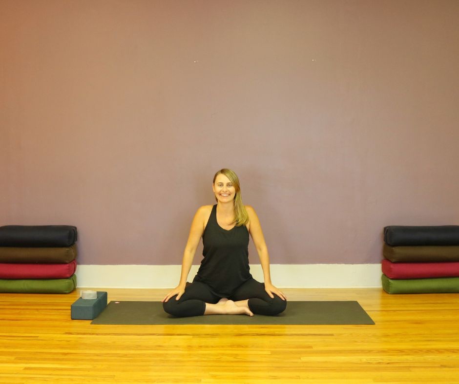 blog post 60 min mindful yin yoga meditation class jennifer raye