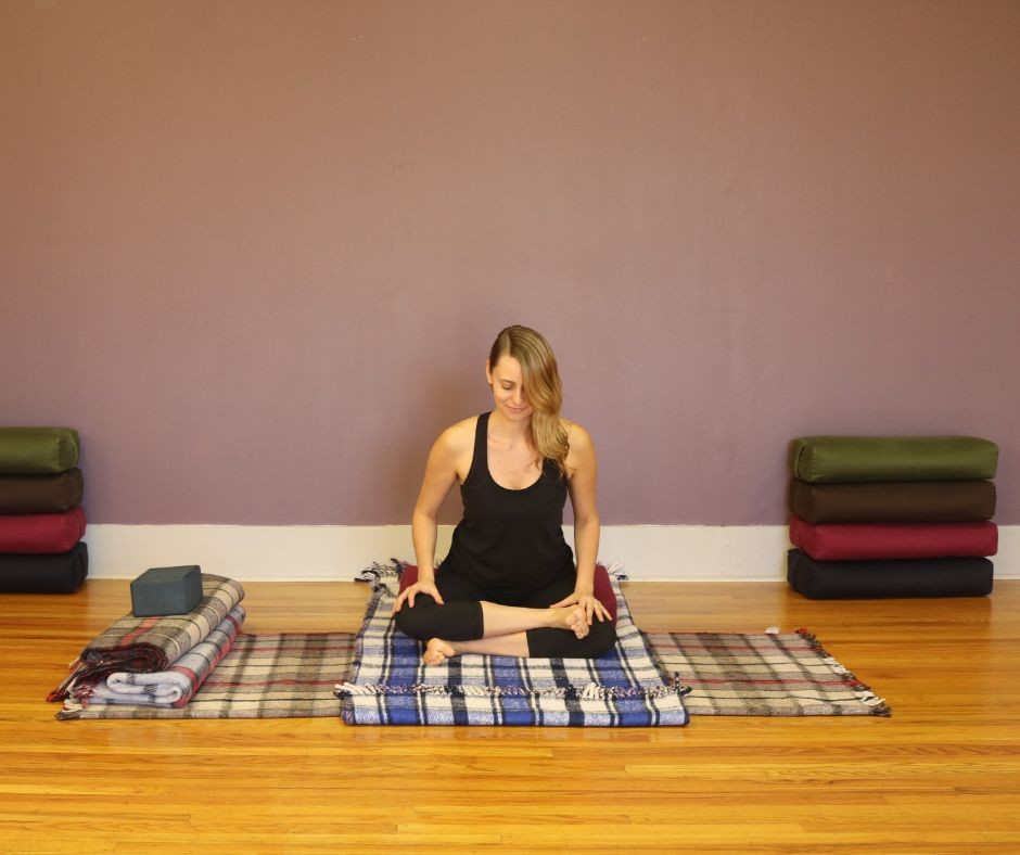 blog post yin yoga square pose jennifer raye