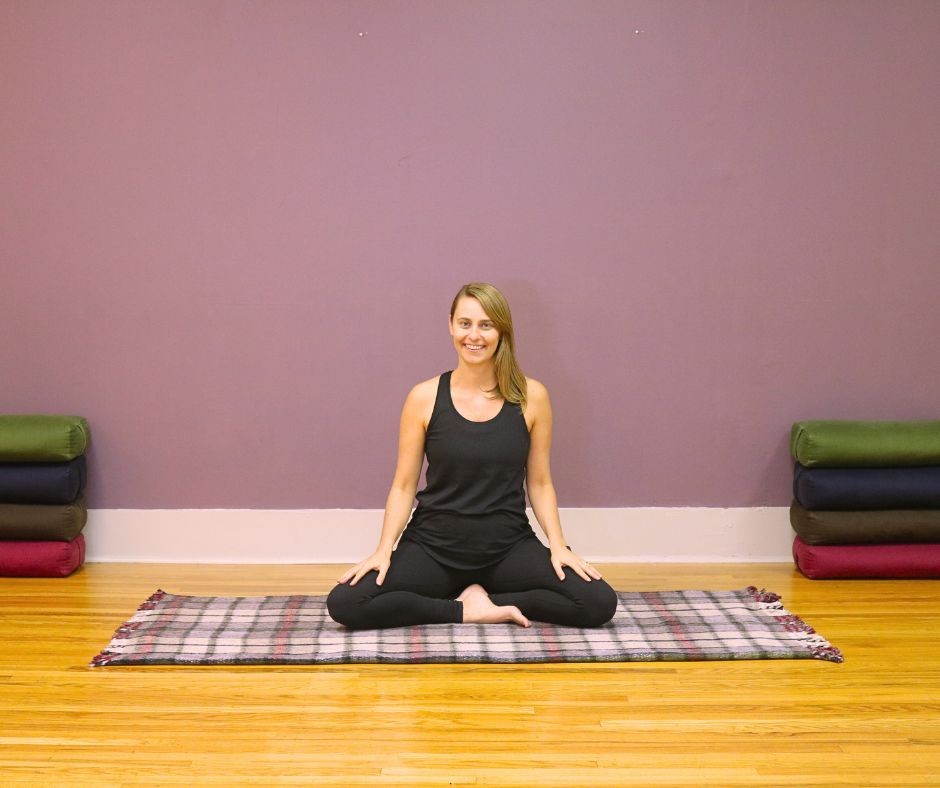 Yin Yoga: Stomach Meridian Poses - Myoga Studio Lausanne